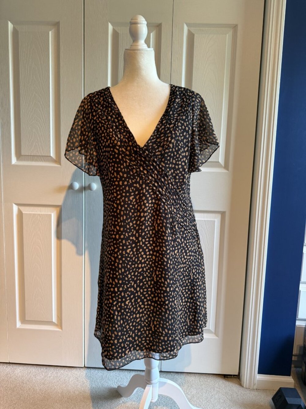 Urban Outfitters Rosalee Women's V Neck Flutter Sleeve Mini Flare A-Line Dress L